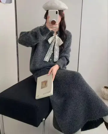 다크 그레이 리본 포함 니트 셋업