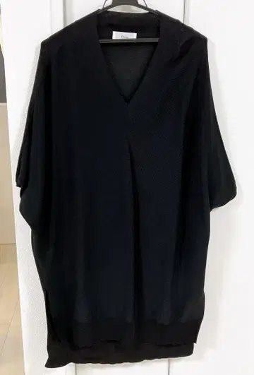 Elura 블랙 튜닉 XL 이번 시즌 신상입니다