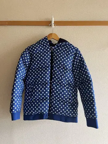 [ AIGLE ] 별 패턴 후드 부착 다운 코트