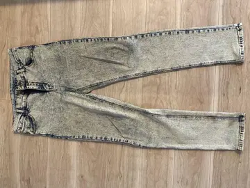 CHEAP MONDAY 데미지 가공 스키니 청바지
