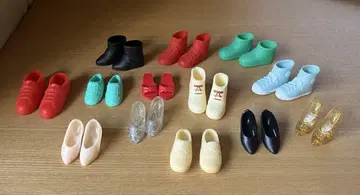 레트로 타카라 바비 제니 신발 13켤레