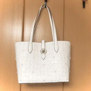 [ 새상품급 ] kate spade 핸드백 토트백 화이트