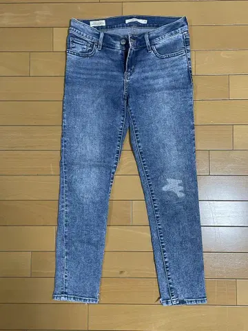 Levi's 라이트 블루 스키니 데님