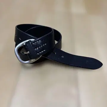 45R 블랙 가죽 벨트