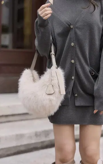 herlipto Faux Fur Shoulder Bag