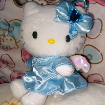 헬로키티 50주년 한정판 엔젤 키티 봉제 인형 파란 드레스 초레어 완판