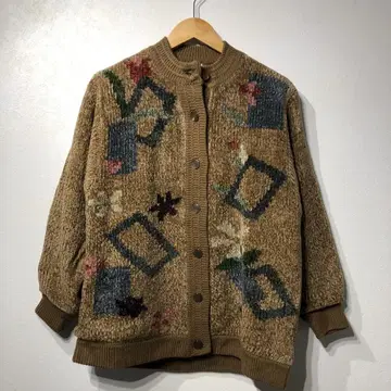 Pigalle 꽃무늬 긴팔 가디건
