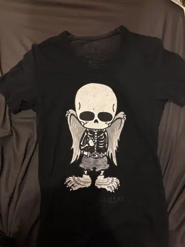 스켈레톤 캐릭터 T셔츠 사이즈 44 로엔