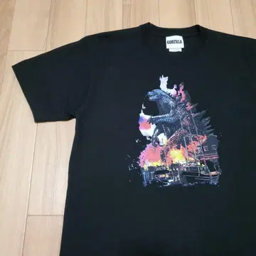 새상품급 GODZILLA 고질라 프린트 티셔츠