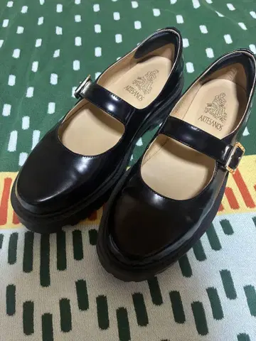 아르테사노스 artesanos 로퍼 블랙 컬러 가죽 신발 메리 제인