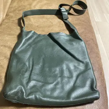 agnes b 가죽 숄더백 다크 그린