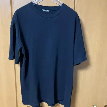 AURALEE SEAMLESS CREW NECK TEE