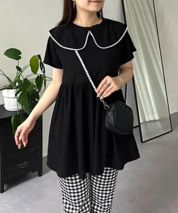 택 포함 새상품 프로즈베일 펄 컬러 페플럼 상의 L 사이즈