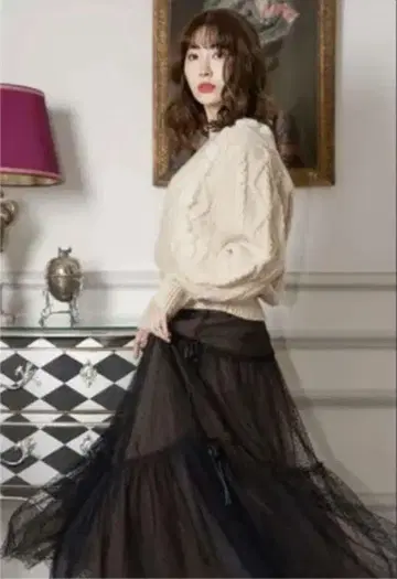 layered dot tulle long skirt Herlipto