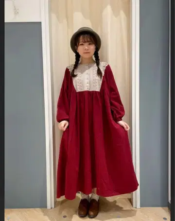 사만사 모스모스 긴팔 배색 레이스 원피스 보르도