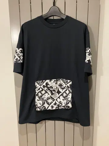 WILDTHINGS 블랙 T셔츠 M 사이즈