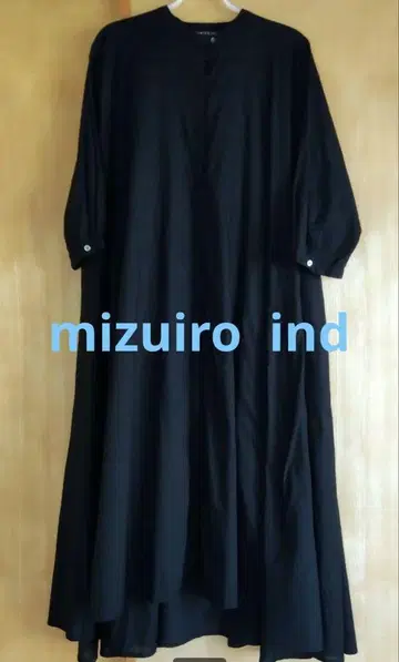 mizuiro ind 스탠드 카라 플레어 롱 원피스 블랙