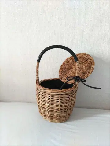 쉽스 라탄제 원형 바스켓백 새상품급