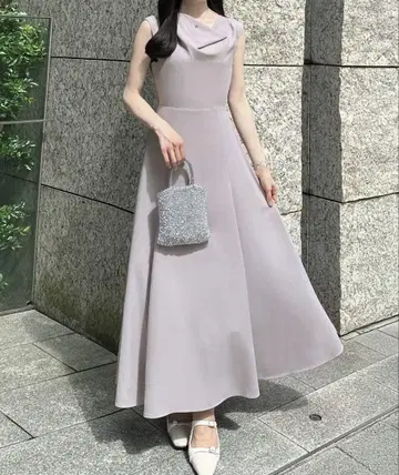 택 포함 미사용 새상품 드레이프 플레어 원피스 라벤더 사이즈 L