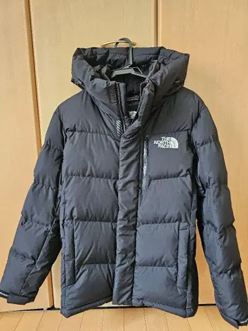 THE NORTH FACE 블랙 다운 자켓