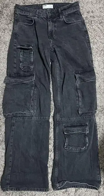 Bershka 블랙 카고 데님 팬츠 EUR 32