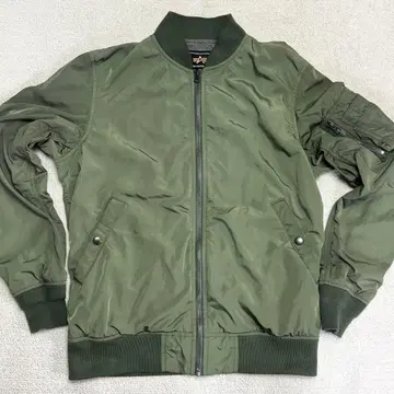 Alpha Industries MA-1 플라이트 자켓 카키 L 사이즈