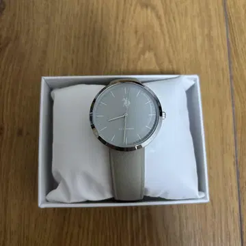 US POLO ASSN 그레이 실리콘 밴드 쿼츠 손목시계