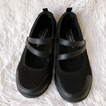 새상품급 스케쳐스 브리즈이지 릴랙스드 핏 22.5cm