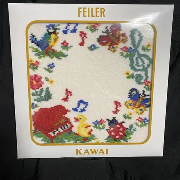 페이 x 카와이 콜라보 손수건 화이트