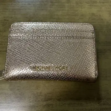 MICHAEL KORS 로즈 골드 코인 케이스