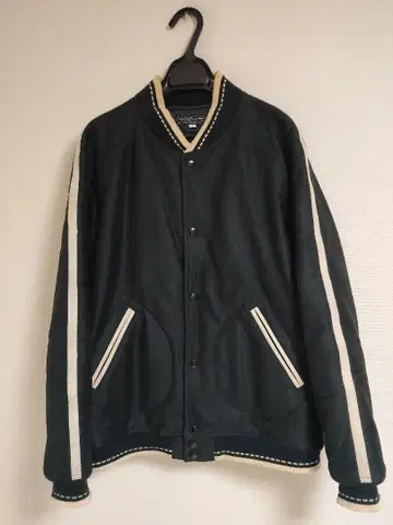 WearMasters 블랙 스트라이프 자켓 38
