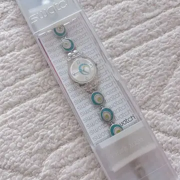 [새상품] Swatch 파랑과 화이트 손목시계