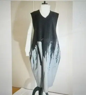 [ 새상품급 ] 안티카 코쿤 점퍼 스커트