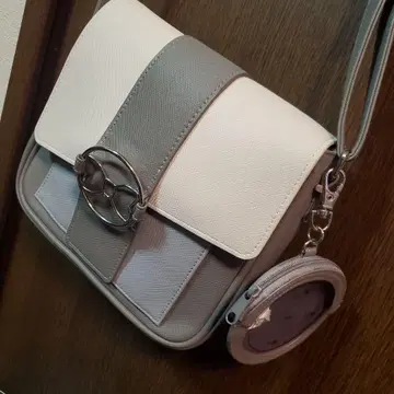 유니버셜 명탐정 코난 모티브 숄더백