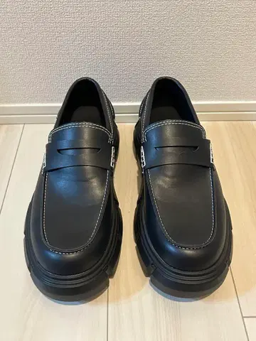 ZARA 볼륨 스티치 로퍼