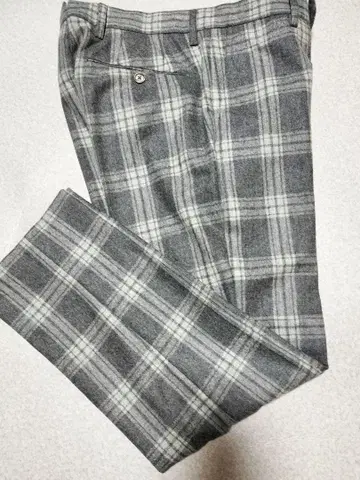 BEAMS PT01 EVO FIT 그레이 체크 슬랙스 44 1회 착용