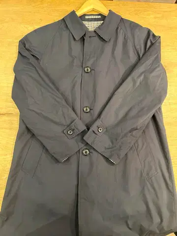 Aquascutum 리버서블 스텐카라 코트