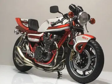 아오시마 Kawasaki Z1 1/12 프라모델 커스텀 완성품