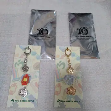 Mrs. GREEN APPLE 10주년 기념 키링 2개 세트