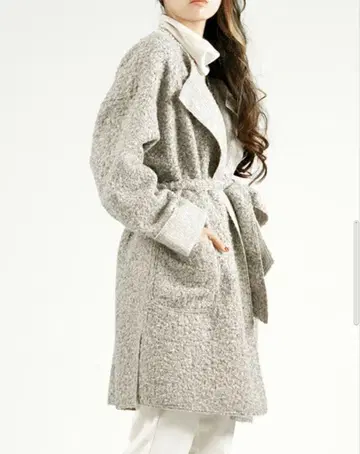 스페치오 컬 모헤어 코트
