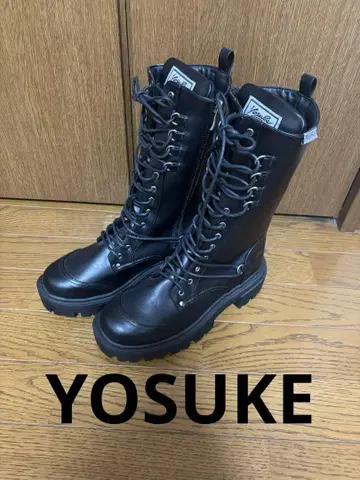 YOSUKE 블랙 레이스업 통굽 부츠