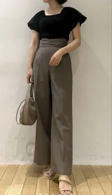 [새상품급] LAGUNAMOON 허리 턱 크로스 팬츠