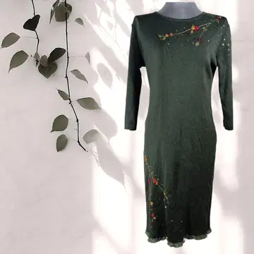 울 메리노 혼방 다크 그린 꽃무늬 자수 니트 원피스 M