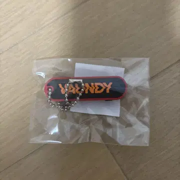 vaundy 랜덤 캡슐 토이 러버 키체인 스케이트보드