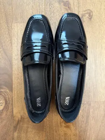 ZARA 블랙 로퍼 37