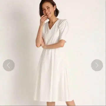 셀퍼드 핏&플레어 컷 원피스