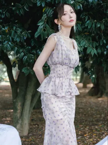 Crayme, Flower Bed Dress
