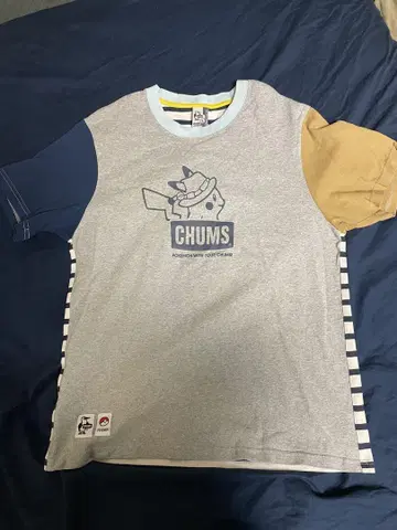 [포켓몬] CHUMS T셔츠 L사이즈 피카츄 콜라보