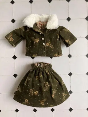 네오 브라이스 아웃핏 작가님 크리스마스 하프 코트 2종 세트