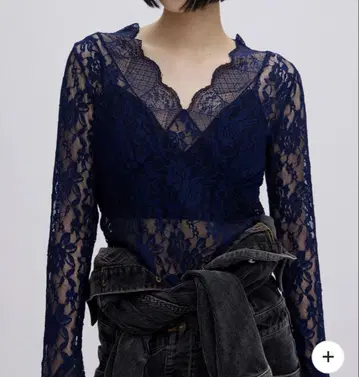 COMBINATION LACE TOP Ameri Vintage 네이비